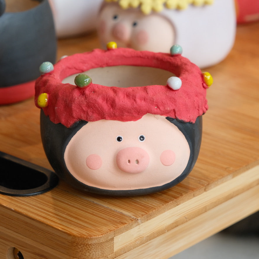 Sprinkles Piggy Small Handmade Pot
